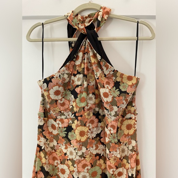 Floral Print Halter Dress - Picture 4 of 10